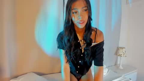 Snapshot of liz_grant chatting on November 6, 2025, 10:54 pm Liz Grant online show from November 6, 2025, 10:54 pm