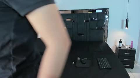 liz sebas online show from July 7, 2026, 12:09 pm