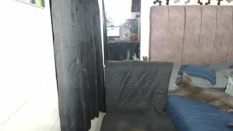 Liza Thurner online show from January 15, 2025, 1:02 am