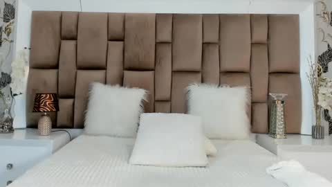 lizamintelli online show from December 3, 2025, 12:58 pm