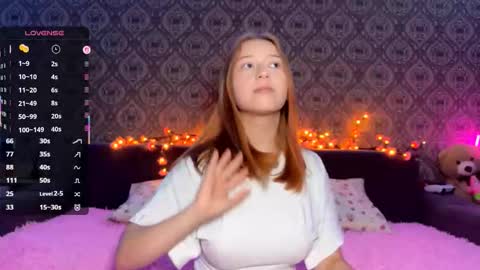 Kate online show from November 6, 2025, 5:14 pm