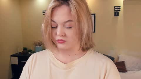 Snapshot of lizbethhaith chatting on January 8, 2025, 7:03 pm Lizbeth or Lizzy online show from January 8, 2025, 7:03 pm