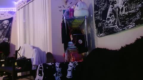 Lizz  online show from September 21, 2025, 3:52 am