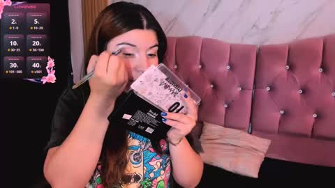 lizz_greys online show from September 8, 2025, 8:08 pm