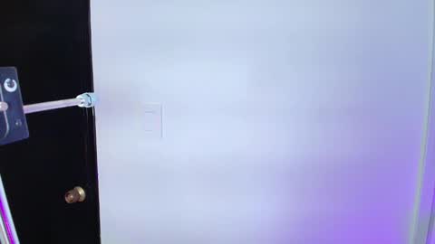 Lizz  online show from February 8, 2025, 11:33 am