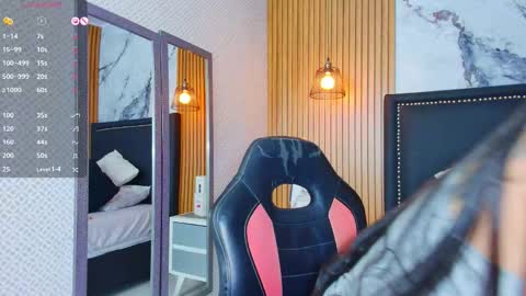 Liz  online show from February 25, 2026, 12:04 pm