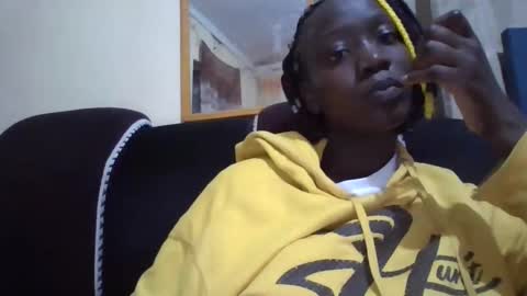 Snapshot of lizzie2020 chatting on June 1, 2026, 4:20 pm lizzie2020 online show from June 1, 2026, 4:20 pm