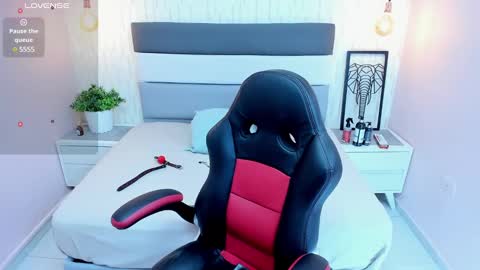        online show from January 15, 2025, 7:55 pm