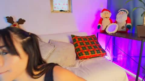 lizzy_kane online show from December 4, 2025, 8:28 pm