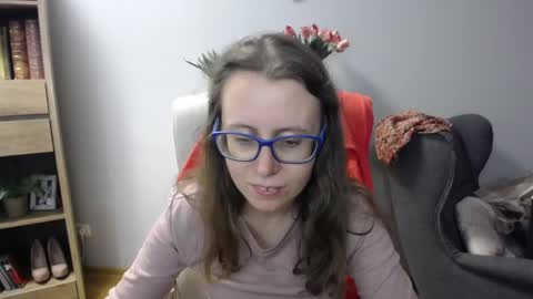Snapshot of lizzy_sparkle chatting on May 19, 2026, 4:30 am Lizzy online show from May 19, 2026, 4:30 am