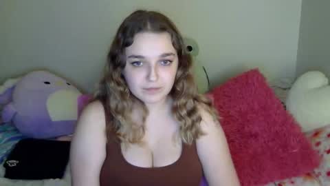 lizzyrosie online show from March 6, 2026, 5:04 am