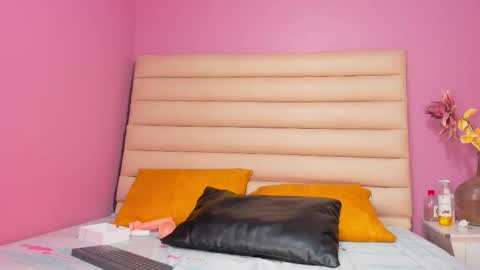 LizzySato online show from September 10, 2025, 9:04 pm