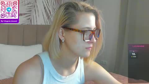 lizzysin online show from May 14, 2026, 1:56 am