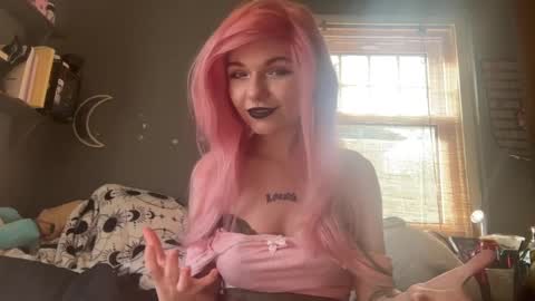 lizzybunny online show from March 1, 2025, 2:02 pm