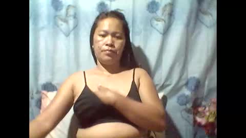 Snapshot of llanie888 chatting on March 12, 2025, 7:02 am llanie888 online show from March 12, 2025, 7:02 am