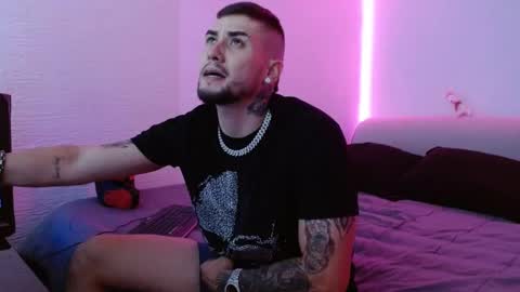 lliamm 2 online show from January 30, 2025, 1:11 am