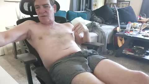 Snapshot of lngdickdaddy chatting on November 8, 2025, 1:44 pm LongDick Daddy online show from November 8, 2025, 1:44 pm