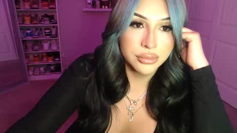 lo_cakez online show from May 15, 2026, 7:04 am