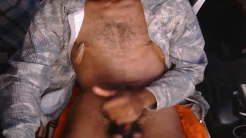 MaskedGooner online show from December 17, 2025, 5:02 am