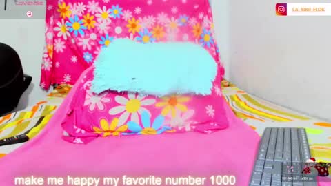 loaisisAdamss online show from February 7, 2025, 2:19 am