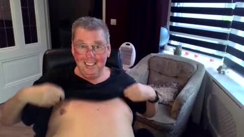 Loebet online show from November 2, 2025, 3:47 pm