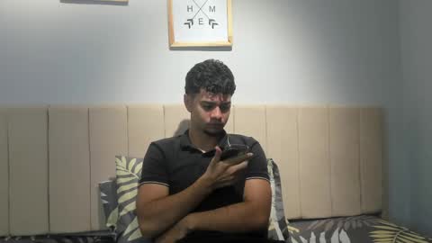 Snapshot of logan_9_ chatting on May 5, 2026, 4:42 am logan online show from May 5, 2026, 4:42 am