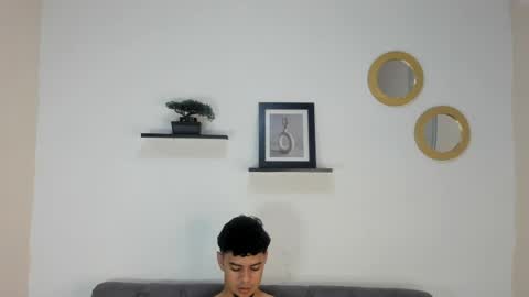 Snapshot of logan_9_ chatting on May 14, 2026, 4:08 am logan online show from May 14, 2026, 4:08 am