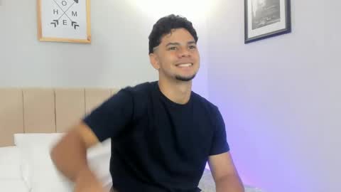 Snapshot of logan_9_ chatting on May 24, 2026, 1:21 am logan online show from May 24, 2026, 1:21 am
