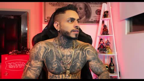 logan_hugh8 online show from December 27, 2024, 10:23 am