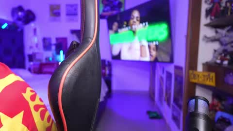 logan_hugh8 online show from March 11, 2026, 4:18 am