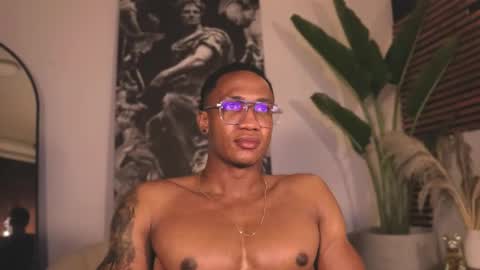 logan_varela online show from February 7, 2025, 1:47 am