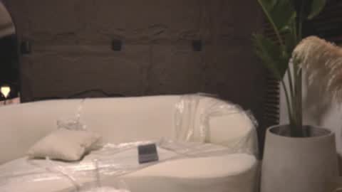 logan_varela online show from February 21, 2025, 8:16 pm