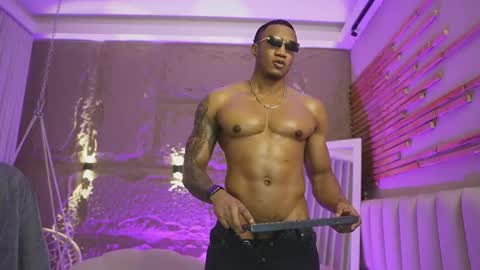 logan_varela online show from June 5, 2026, 7:41 pm