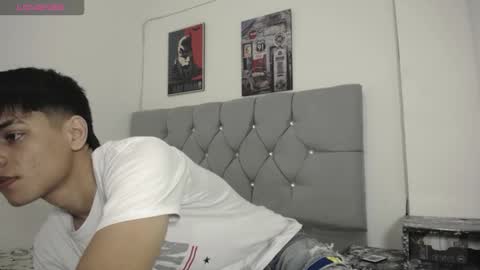 loganjhonson19 online show from January 7, 2026, 2:36 am