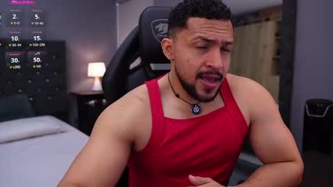 Snapshot of loganmartinx chatting on July 3, 2026, 3:29 pm loganmartinx online show from July 3, 2026, 3:29 pm