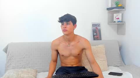 loganoficialx online show from September 10, 2025, 8:58 am