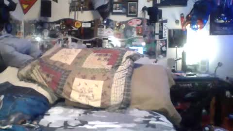 loganpax online show from December 3, 2025, 7:01 pm