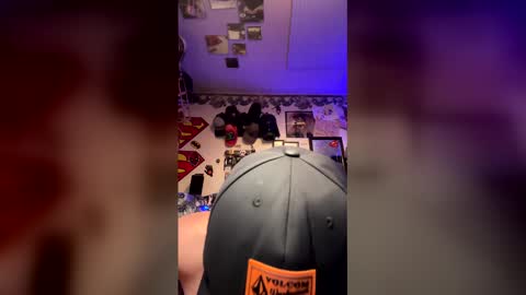 loganpax online show from April 26, 2026, 3:04 am