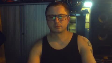 Tom online show from March 7, 2025, 9:17 pm