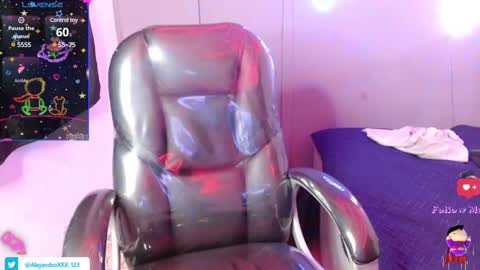 Snapshot of loistwink_1 chatting on February 18, 2025, 9:10 am LOUIS online show from February 18, 2025, 9:10 am