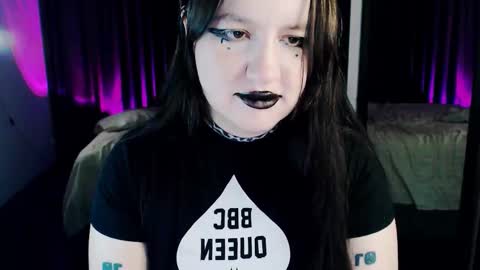 Lola Chi online show from December 22, 2025, 6:32 am