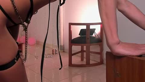 Snapshot of lola_cocks chatting on March 7, 2025, 2:57 am mara online show from March 7, 2025, 2:57 am