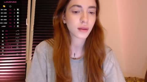 Lola online show from October 10, 2025, 9:47 pm