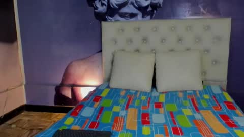 lola red online show from February 13, 2025, 2:12 am