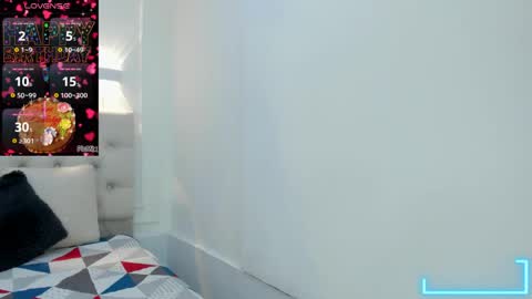 lola red online show from April 18, 2026, 7:58 pm