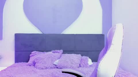 Snapshot of lola_sweeet18 chatting on July 23, 2026, 9:29 am lola_sweeet18 online show from July 23, 2026, 9:29 am