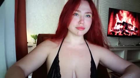 Snapshot of lolaamint_ chatting on April 26, 2026, 10:57 am LolaaMint online show from April 26, 2026, 10:57 am