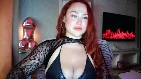 Snapshot of lolaamint_ chatting on June 11, 2026, 1:53 pm LolaaMint online show from June 11, 2026, 1:53 pm