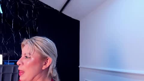 Lola Angel online show from September 22, 2025, 7:49 pm