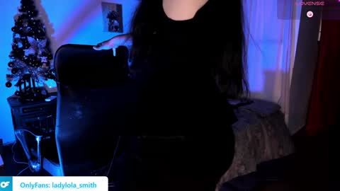 lolaasmith_21 online show from December 20, 2024, 10:32 pm